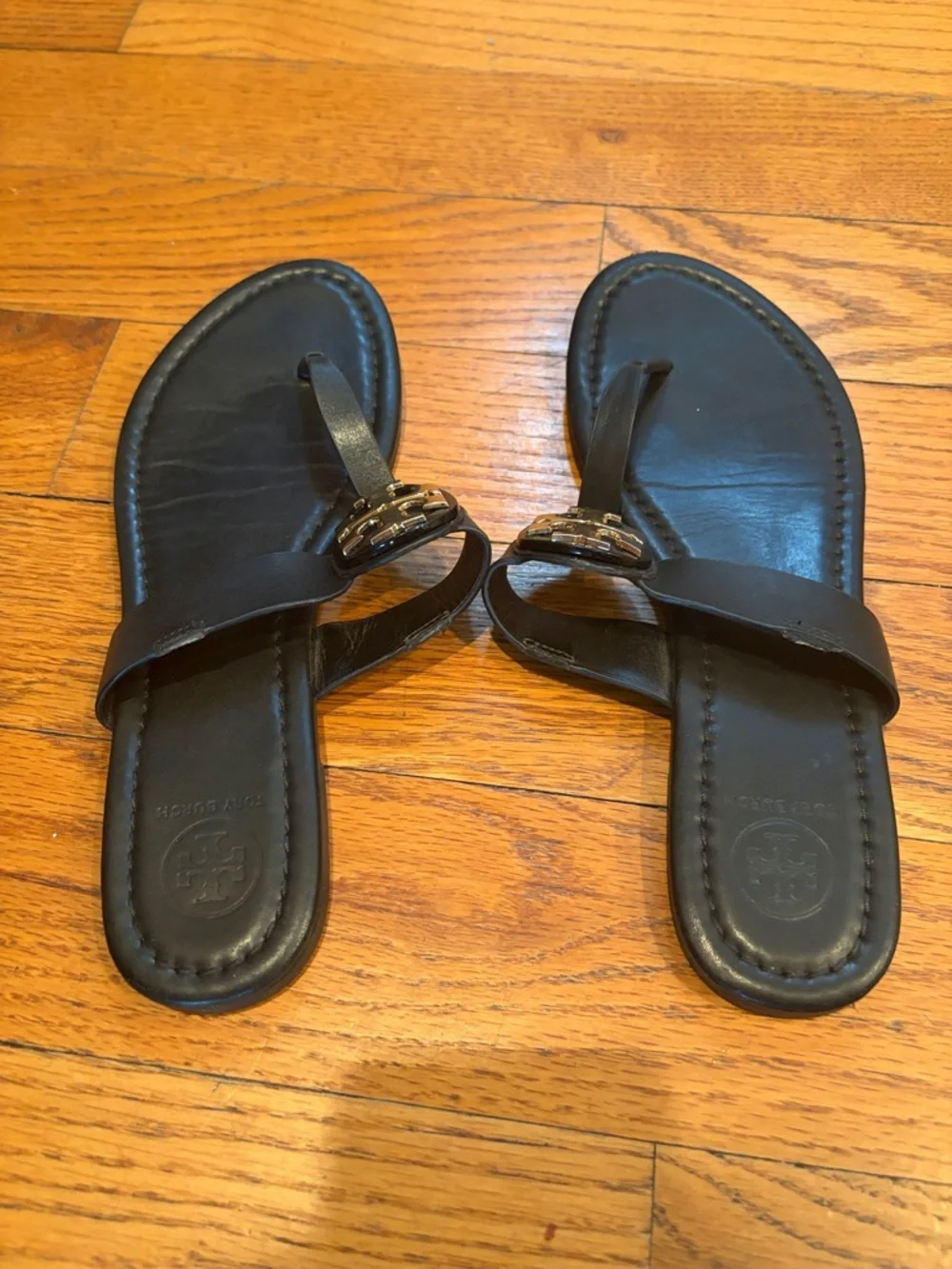 Tory Burch Black Leather Logo Thong Sandals with Gold Medallions - Picture 5 of 5